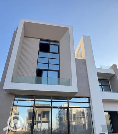 توين هاوس 4 غرف نوم للبيع في القاهرة الجديدة، القاهرة - IMG-20250409-WA0242. jpg