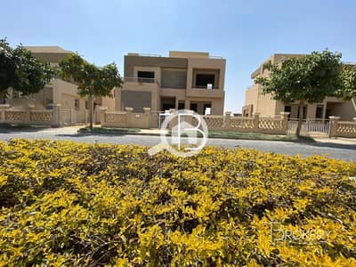 4 Bedroom Villa for Sale in 6th of October, Giza - 2. jpg