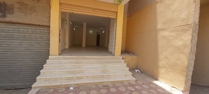 Retail for Sale in Mokattam, Cairo - محل مرخص تجاري ٤٥ متر بالهضبة الوسطى الحي الثالث للبيع