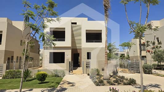 5 Bedroom Villa for Sale in 6th of October, Giza - فيلا للبيع بسعر مميز بالم هيلز - ذا كراون
