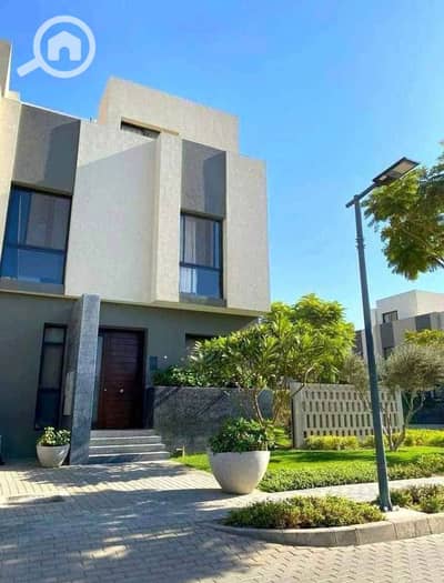 4 Bedroom Villa for Sale in New Cairo, Cairo - 487785075_3096078100545615_2799556906014330070_n. jpg