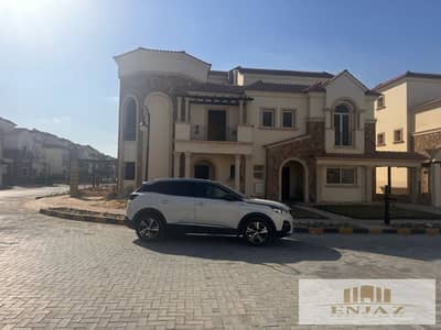 6 Bedroom Villa for Sale in Shorouk City, Cairo - IMG-20250213-WA0012. jpg