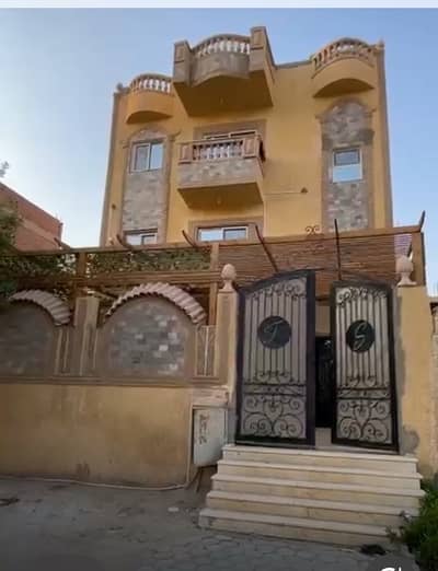 6 Bedroom Villa for Sale in Hadayek October, Giza - ابني بيتك المنطقه الربعه