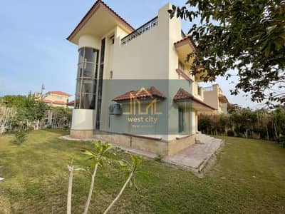 4 Bedroom Villa for Sale in Sheikh Zayed, Giza - IMG-20250204-WA0036(2). jpg