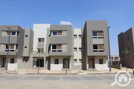 4 Bedroom Townhouse for Sale in Sheikh Zayed, Giza - 8. jpg