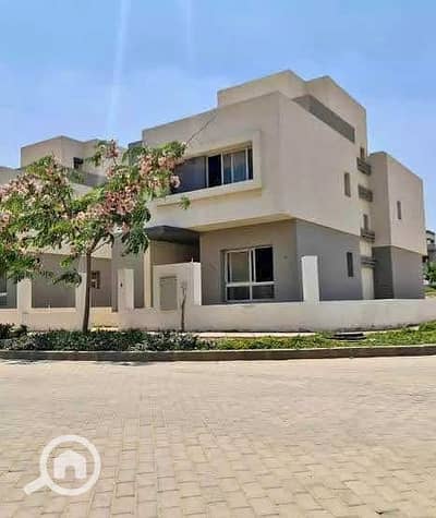 4 Bedroom Villa for Sale in New Cairo, Cairo - 474133075_1176123590629210_6361643637435352989_n. jpg