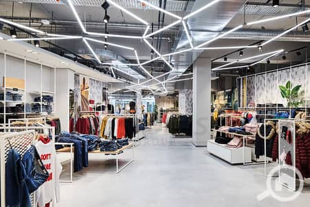 محلات تجارية  للايجار في محرّم بيك، الإسكندرية - 01_EX_LED-Lichtbaender_KV. JPG