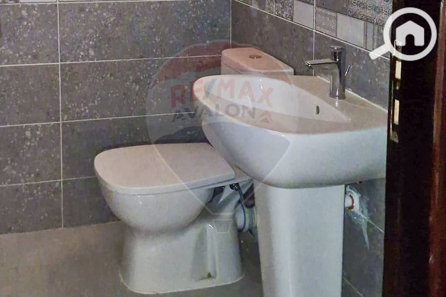 4 4. jpg