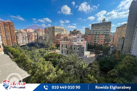 فلیٹ 3 غرف نوم للبيع في سابا باشا، الإسكندرية - 1. jpg