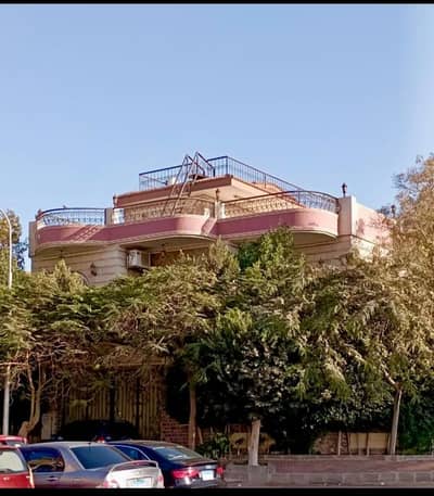 7 Bedroom Villa for Sale in Obour City, Cairo - فيلا فاخرة مستقلة بمدينة العبور خلف كارفور