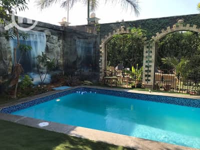 5 Bedroom Townhouse for Rent in 6th of October, Giza - classic trio villa with 5 bedrooms and coverable private pool sheik zayed compound