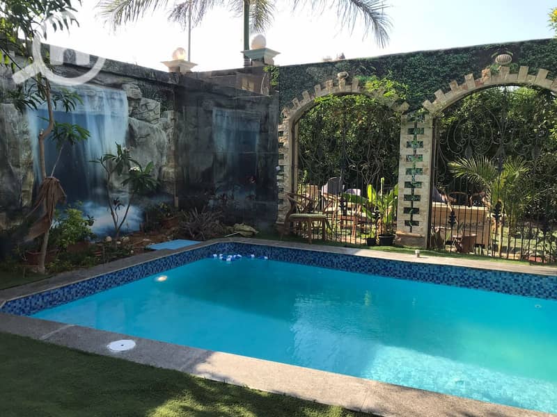 classic trio villa with 5 bedrooms and coverable private pool sheik zayed compound