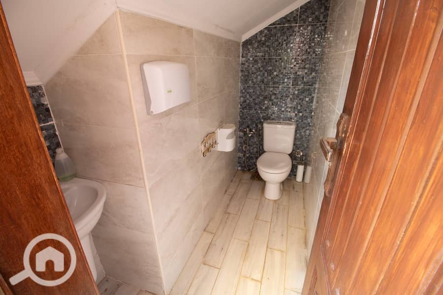 6 IMG-20250728-WA0172. jpg