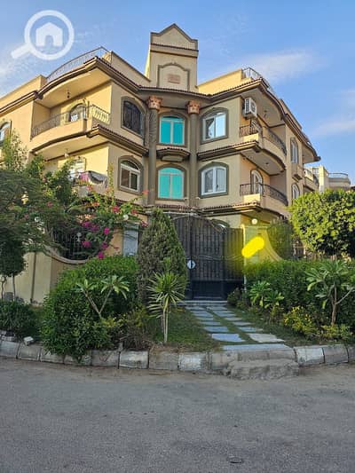 شقة 3 غرف نوم للبيع في حدائق اكتوبر، الجيزة - PHOTO-2024-11-09-10-25-40. jpg