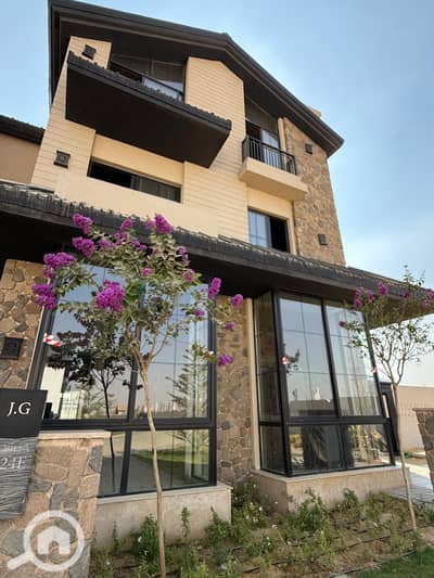 4 Bedroom Townhouse for Sale in New Cairo, Cairo - WhatsApp Image 2025-07-30 at 09.30. 02_b35aad4a. jpg