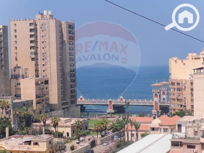 2 Bedroom Flat for Sale in Stanley, Alexandria - 001. jpg
