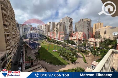 شقة 3 غرف نوم للبيع في سابا باشا، الإسكندرية - 1. jpg