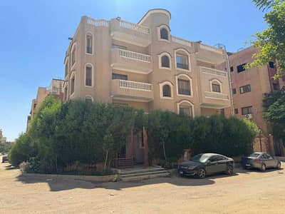 Residential Land for Sale in 6th of October, Giza - عماره سكنية واجهه معماريه متميزه