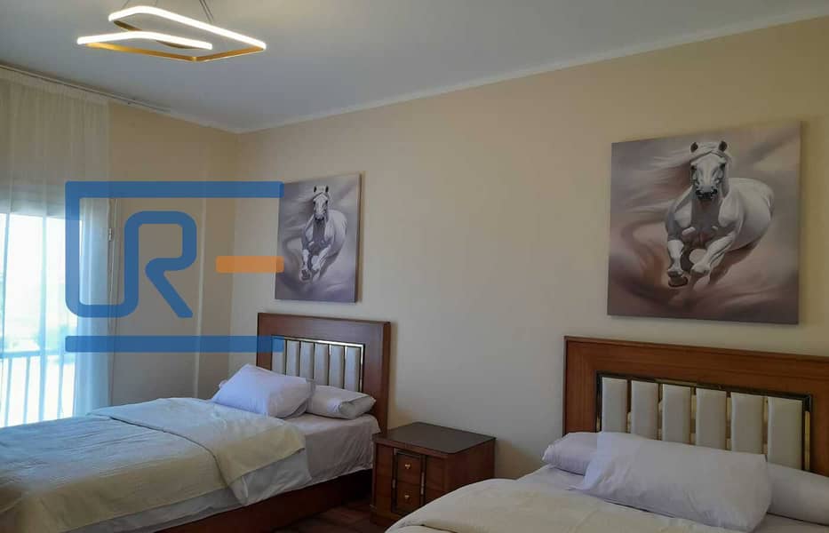 10 9d841ebd-450e-4a76-9d12-f961ac15a9ab. jpg