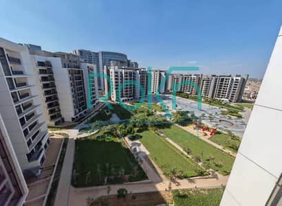 5 Bedroom Townhouse for Sale in Sheikh Zayed, Giza - WhatsApp Image 2025-07-21 at 18.18. 42_ed01ab38. jpg