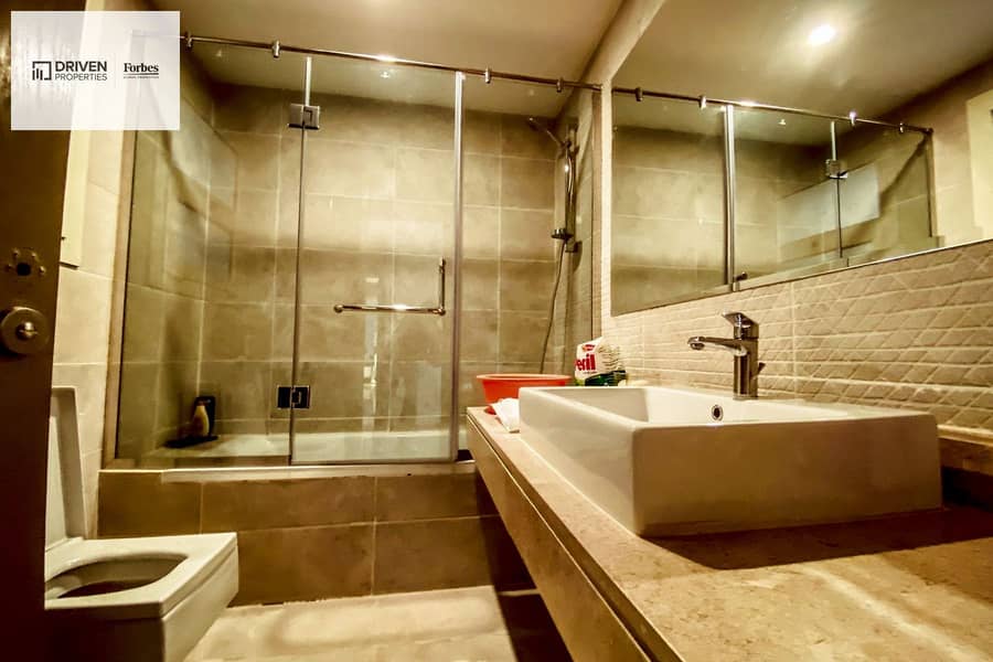 10 r2uoXEICK6Diml4kaaJ5L4PvXBmU5apZLnIY1T33. jpg