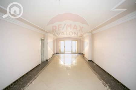 3 Bedroom Flat for Sale in Laurent, Alexandria - 1. jpg