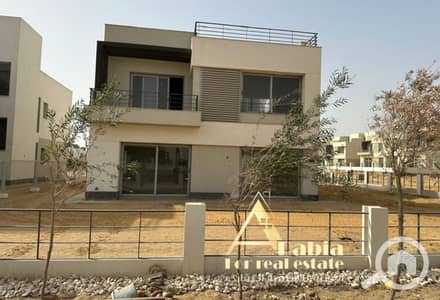 5 Bedroom Villa for Sale in New Cairo, Cairo - 15eb3200-7704-4555-a8d6-20e19f0f44f1. jpeg