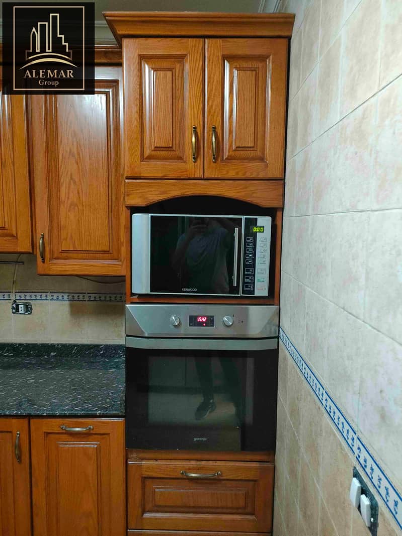 8 1000568380. jpg