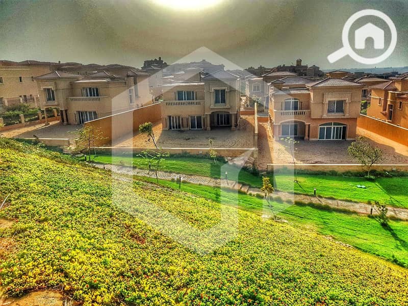 11 Royal Meadows 11. jpg
