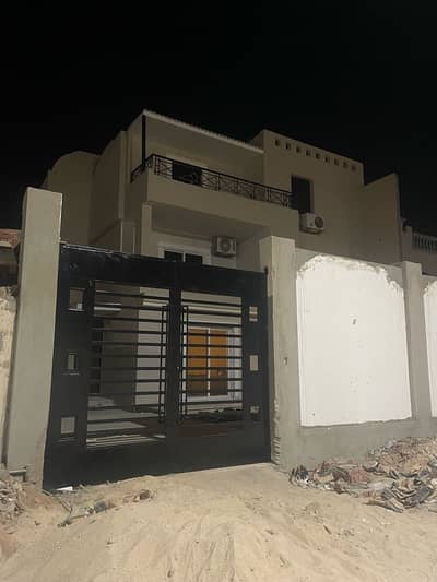 5 Bedroom Villa for Sale in Hurghada, Red Sea - فيلا ٣ ادوار فى حى هبارك ٧ الغردقة