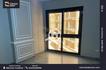 شقة 3 غرف نوم للبيع في سموحة، الإسكندرية - 1. png