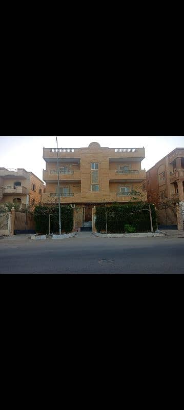 مدينة العبور الحي الرابع خط١٠ مباشر