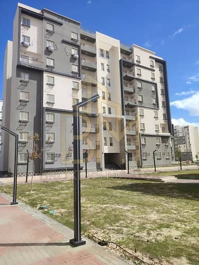 3 Bedroom Flat for Sale in 6th of October, Giza - 488952232_1391860315142121_227196504909772713_n. jpg