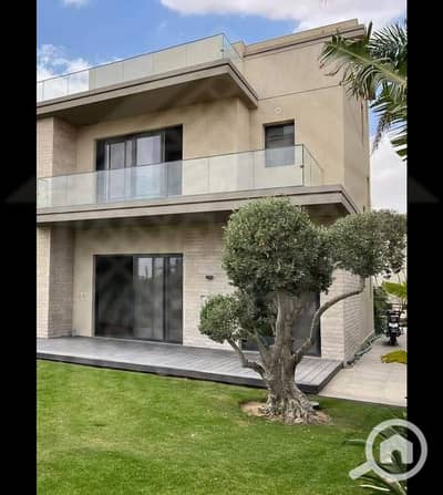 5 Bedroom Villa for Sale in Sheikh Zayed, Giza - Background (27). png