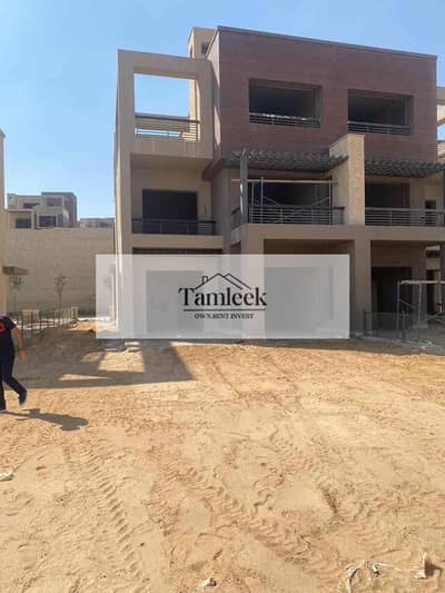 4 Bedroom Twin House for Sale in 6th of October, Giza - a69af631-ffd5-4fcb-94f4-c99fa202ad92. jpg