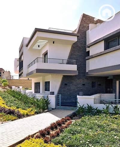 3 Bedroom Townhouse for Sale in New Cairo, Cairo - 289266364_1635973180104786_2743795474598806057_n. jpg