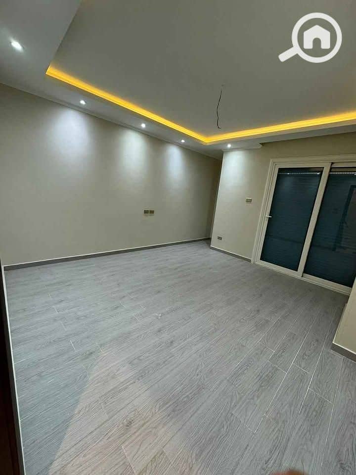 3 043bd369-993f-4253-94be-ddc9c3213dbe. jpg