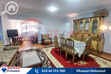فلیٹ 3 غرف نوم للايجار في سموحة، الإسكندرية - 1. jpg