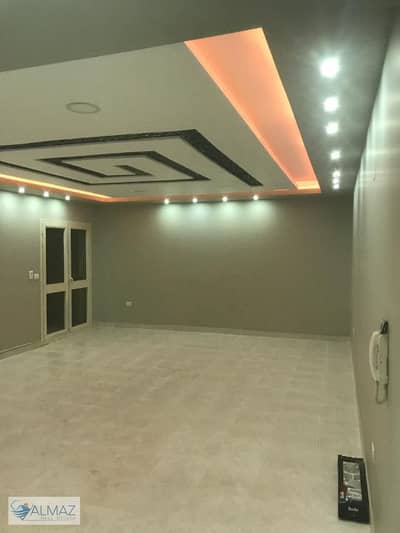 شقة 3 غرف نوم للايجار في القاهرة الجديدة، القاهرة - IMG-20250803-WA0492. jpg