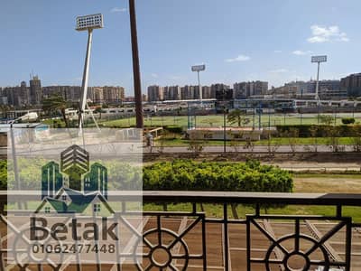 شقة 4 غرف نوم للايجار في سموحة، الإسكندرية - شقة للايجار 270م بيتك فى النادى تراس سموحة عمارات سوليك سموحة