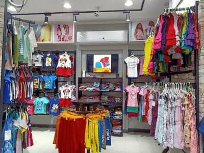 Retail for Rent in Hadayek al-Kobba, Cairo - محل تجارى للايجار بافضل موقع تجارى مجهز بتشطيبات