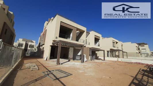 توين هاوس 4 غرف نوم للبيع في القاهرة الجديدة، القاهرة - WhatsApp Image 2025-05-22 at 5.55. 46 PM (1). jpeg