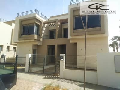 توين هاوس 5 غرف نوم للبيع في القاهرة الجديدة، القاهرة - WhatsApp Image 2025-06-01 at 1.15. 43 PM (4). jpeg