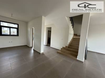 3 Bedroom Townhouse for Sale in Shorouk City, Cairo - WhatsApp Image 2025-05-24 at 18.37. 41_689a3c38. jpg