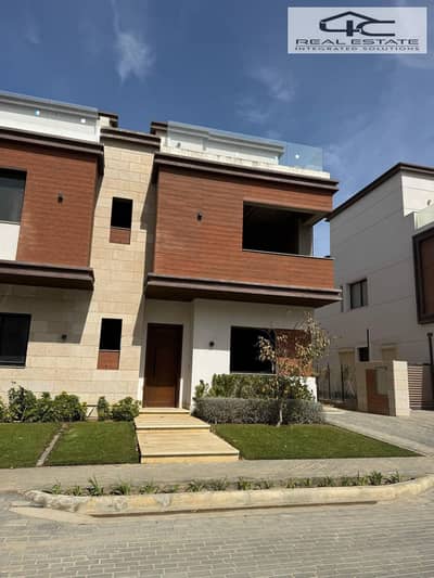 5 Bedroom Townhouse for Sale in New Cairo, Cairo - WhatsApp Image 2025-07-23 at 15.12. 41 (2). jpeg