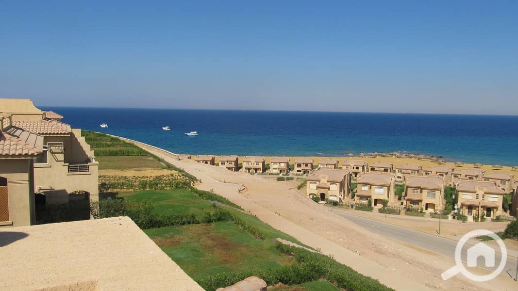 8 Townhouses for sale in Telal Resort Ain Sokhna. jpg