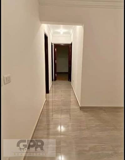 3 Bedroom Flat for Sale in Sheikh Zayed, Giza - 406039645_6723448461085647_6945092304818636137_n. jpg