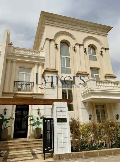 فیلا 4 غرف نوم للبيع في العاصمة الإدارية الجديدة، القاهرة - 02b5061b-d75e-45b2-ac84-b76b254a4041. jpg
