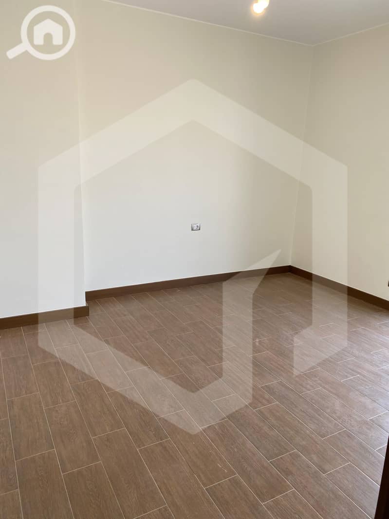 8 Courtyard Sodic 8. jpg