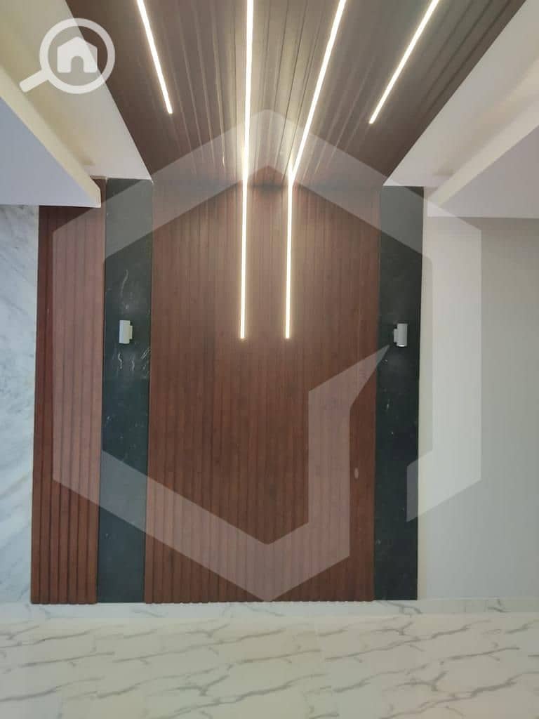 5 Courtyard Aeon 5. jpg